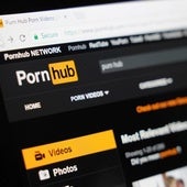 Ofensiva de Europa contra cuatro plataformas porno por el control de acceso a menores