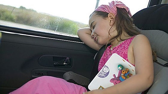 Activa el «Modo Niño» en el coche para evitar problemas con el calor