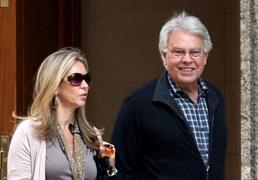 Quiénes son Lucía y Micaela, las hijastras de Felipe González: moda, hostelería y su relación con el político