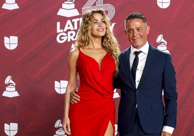 Candela Márquez, novia de Alejandro Sanz, deja de seguirle en redes