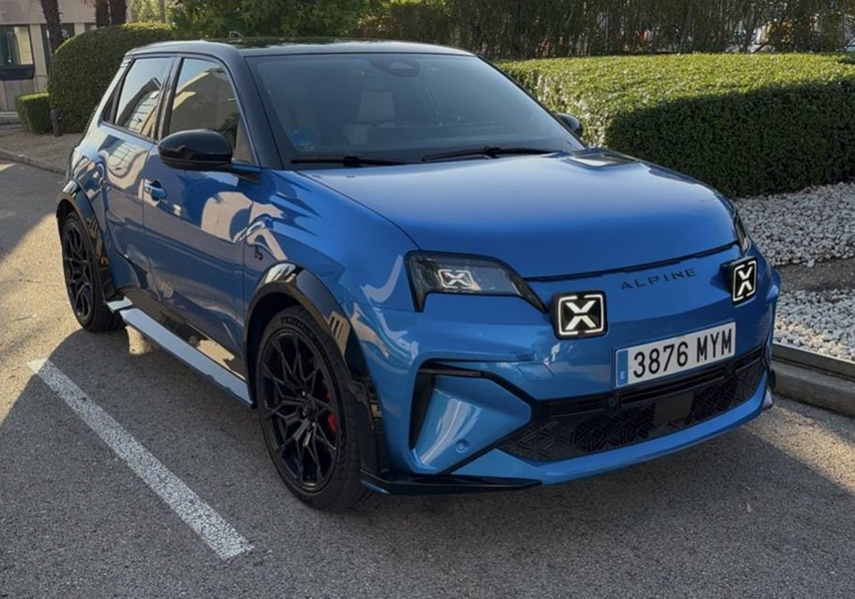 Nos subimos en el futuro de alpine: compacto, electrizantemente divertido y con mucha personalidad | la verdad