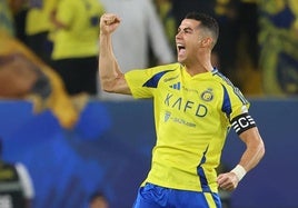 Cristiano Ronaldo celebra un gol con la camiseta del Al Nassr.