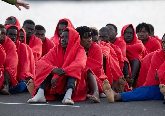 Migrantes rescatados en Fuerteventura en abril.