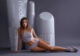 Hailey Bieber vende su empresa de belleza por 1.000 millones de dólares