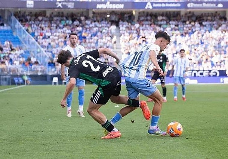 El Málaga rescata un punto contra el Burgos en La Rosaleda