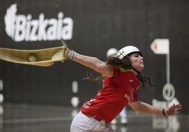 Erika Mugartegui disputa el campeonato con la selección española.