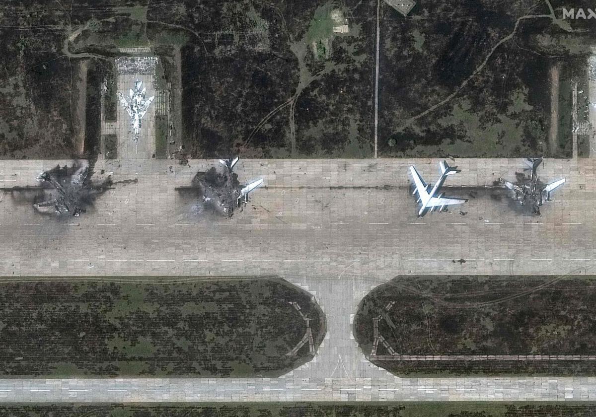 Tres aviones rusos destruidos durante la operación de Ucrania en la base militar de Belaya.