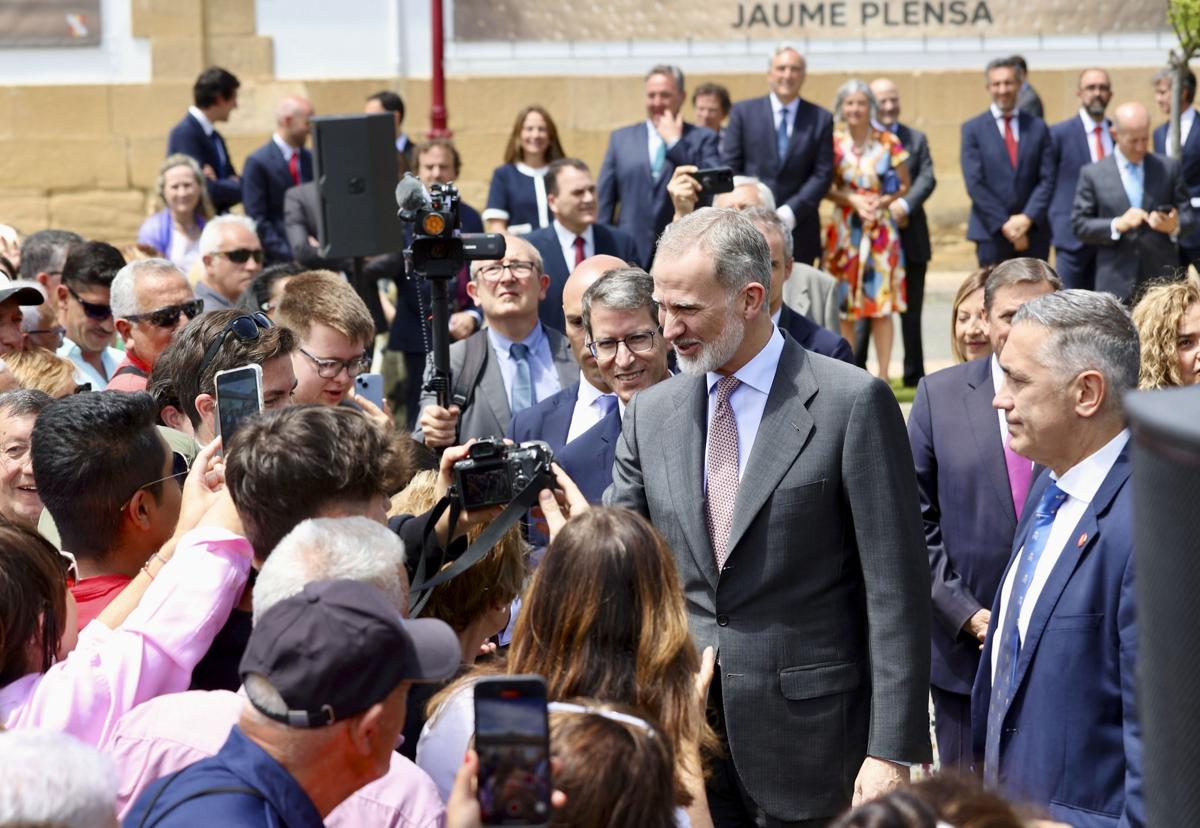 El Rey defiende la «labor de equipo» en vísperas de la Conferencia de Presidentes
