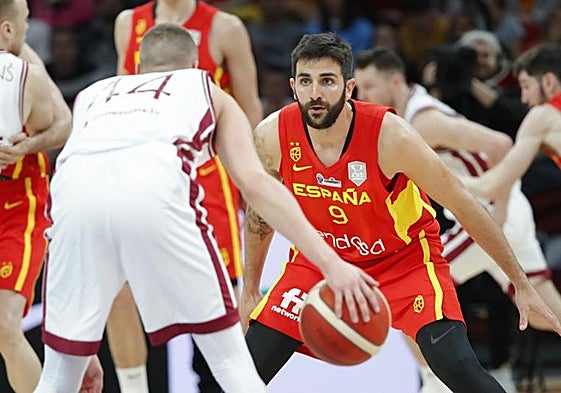 Ricky Rubio, durante un partido con la selección española