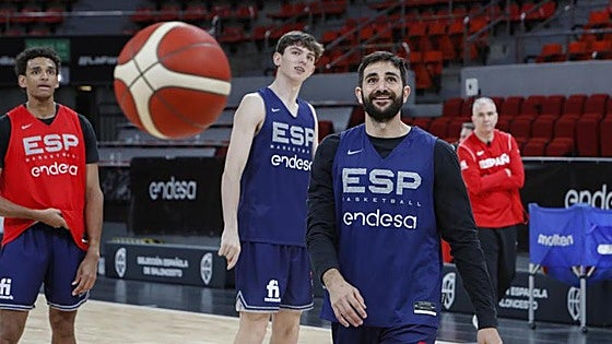 Ricky Rubio aclara que no se retira aún tras el mensaje que lanzó el jueves