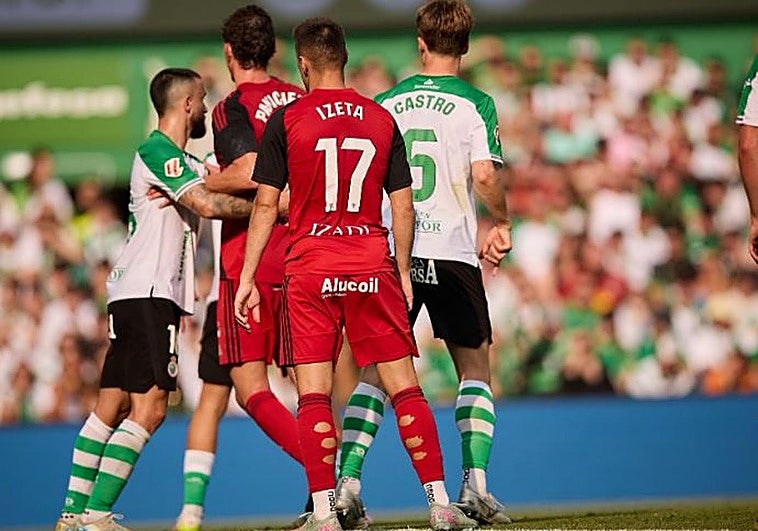 El Racing rescata 'in extremis' un empate contra el Mirandés que le da esperanza