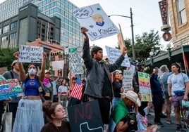 Las protestas anti-Trump se extendieron por todo el país.