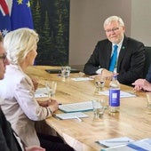 António Costa y Ursula von der Leyen conversan con el primer ministro australiano, Anthony Albanese.