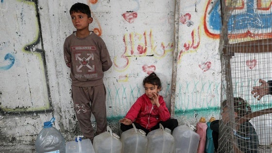 Unos niños en Gaza.