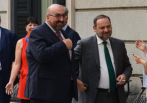 El exministro José Luis Ábalos junto a Koldo García, el que fuera su asesor