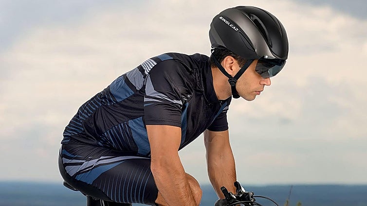 Disfruta de tus salidas en bici con esta selección de cascos mejor valorados