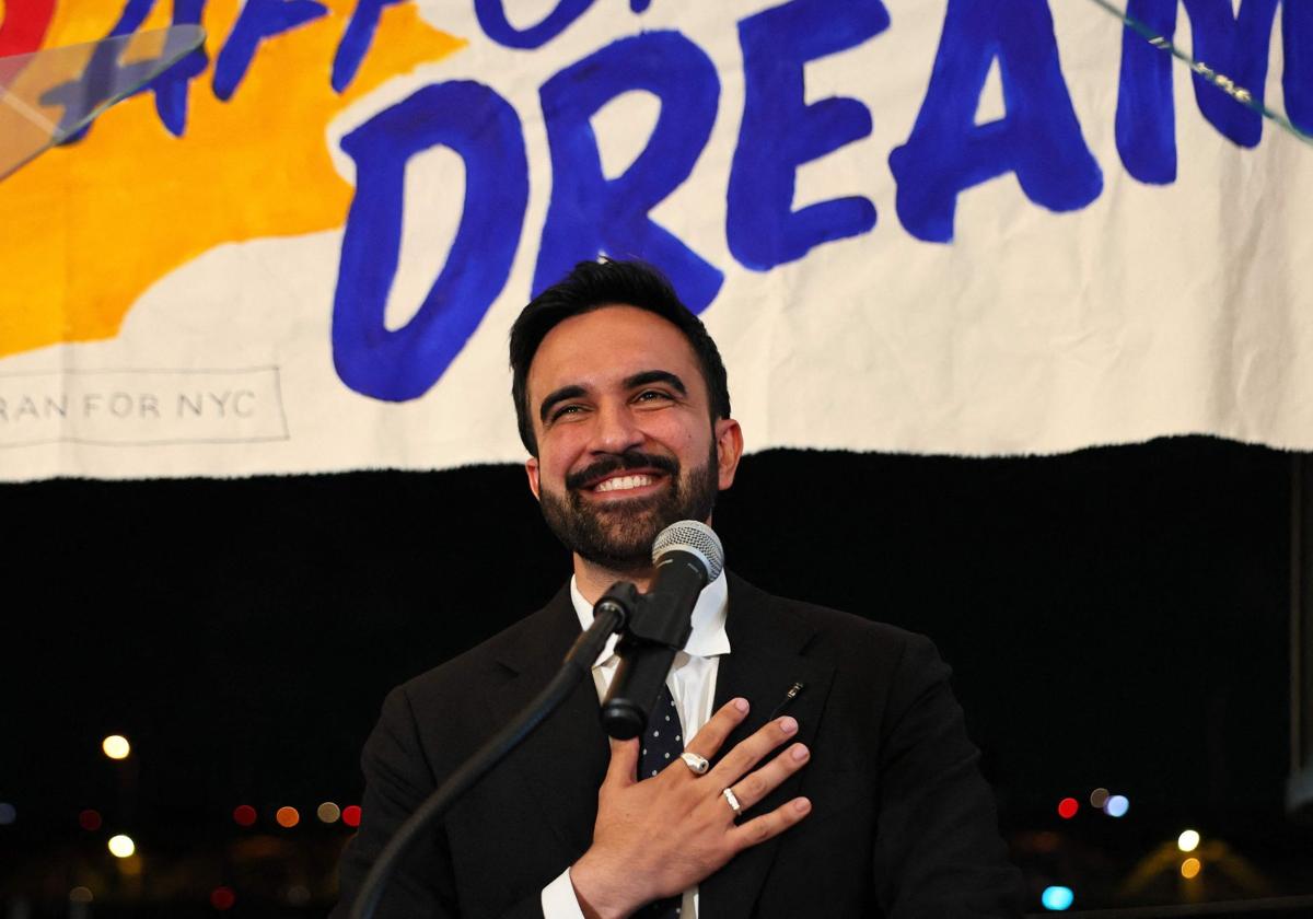 Nacido en Uganda, treintañero y musulmán, así es el candidato demócrata a la alcaldía de Nueva York | El Correo
