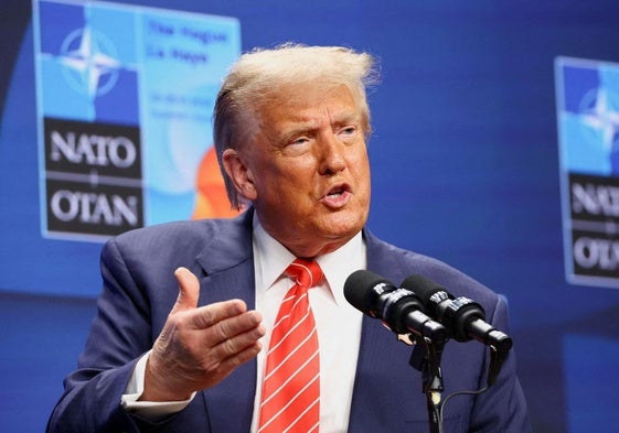 Donald Trump, durante su conferencia en la OTAN este miércoles.