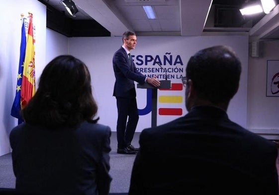 Pedro Sánchez comparece ante la prensa tras la reunión del Consejo Europeo del pasado jueves.