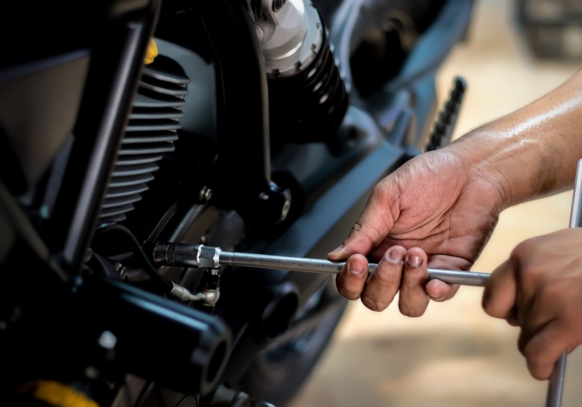 Las motos generan a los talleres españoles una...