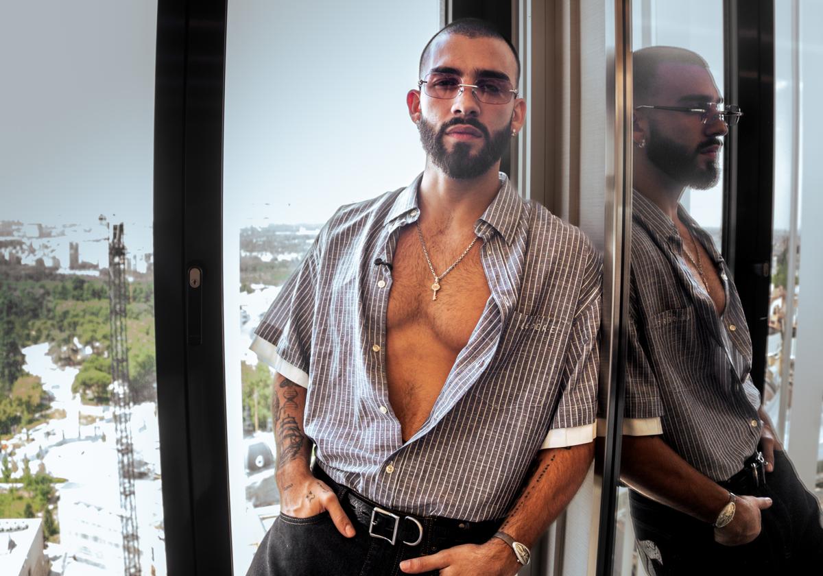 El cantante Manuel Turizo posa antes de la entrevista por la presentación de su próxima gira por España '201 Tour'