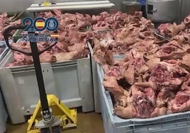 Detenido por vender carne podrida tras mejorar su aspecto con un producto para alisar paredes