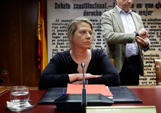 La trabajadora de Moncloa Cristina Álvarez en una comparecencia en el Parlamento.
