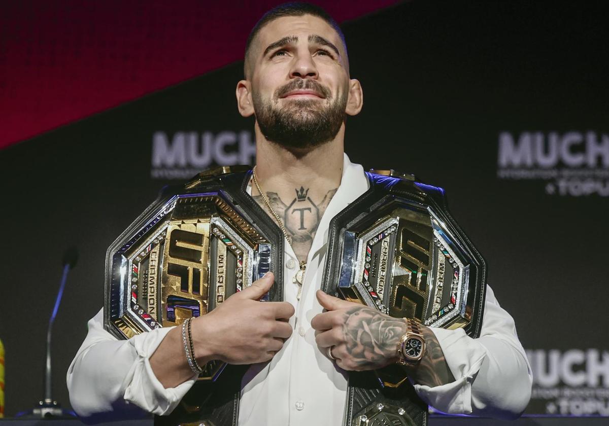 Ilia Topuria, doble campeón de la UFC