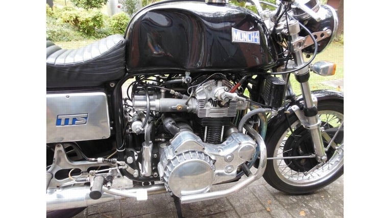 Posteriormente adoptaría el motor 1200 de NSU