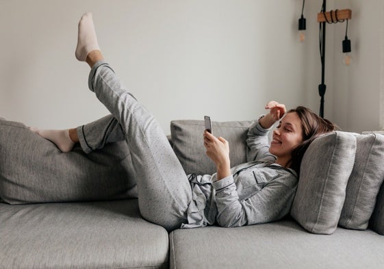 2 en 1: ahorra espacio y gana comodidad para ti y para tus invitados con estos sofás-cama de IKEA