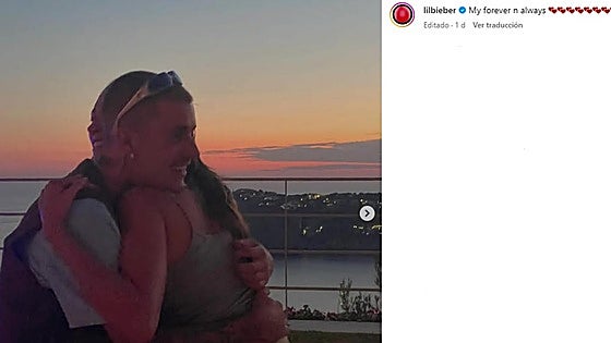 Justin y Hailey Bieber zanjan los rumores de crisis con unas románticas vacaciones en Mallorca