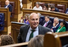 El secretario general del PP, Miguel Tellado, durante el pleno de este miércoles.