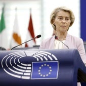 La presidenta de la Comisión Europea, Ursula von der Leyen, durante su discurso en el debate de la moción de censura, el lunes.