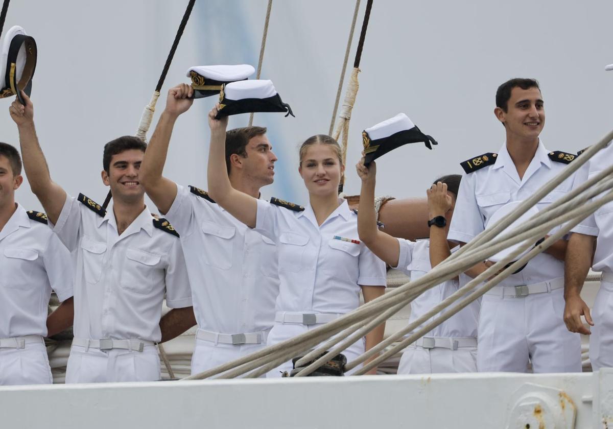 Princess Leonor waves upon her arrival in Marín.