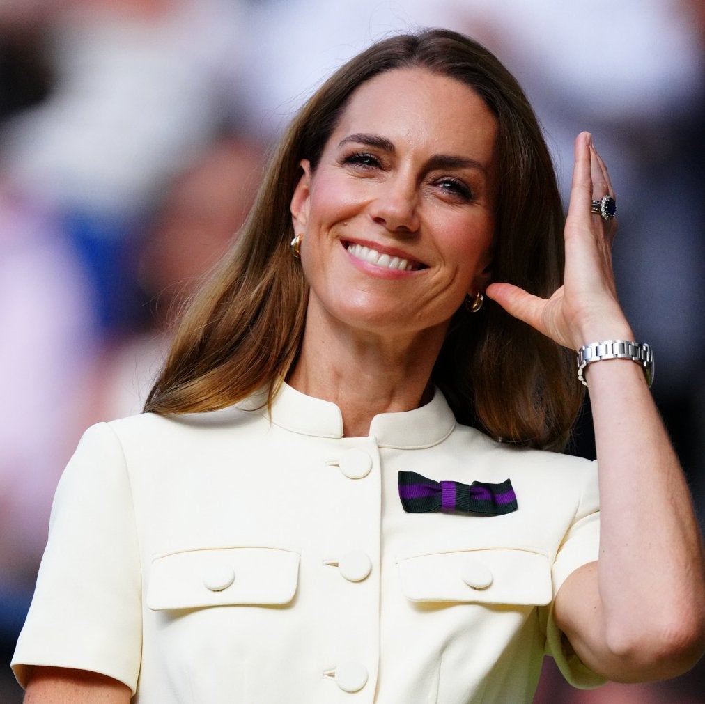 El espectacular look de Kate Middleton en la final femenina de Wimbledon: vestido blanco y joyas de Cartier