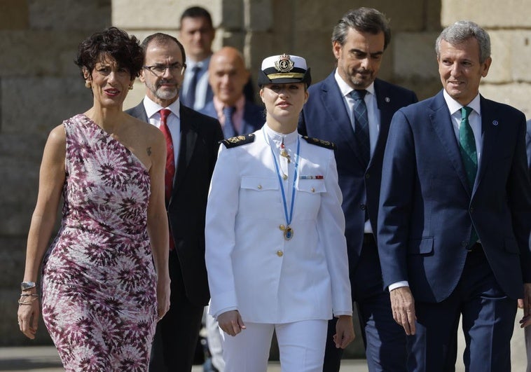 Leonor de Borbón, acompañada del presidente Rueda y la ministra Saiz.