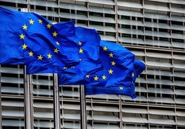 Bruselas abre procedimiento de infracción contra España por sus interferencias en la opa del BBVA sobre el Sabadell