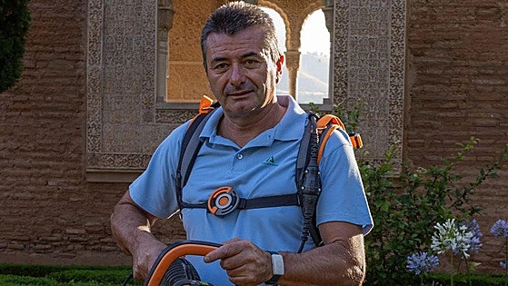 «A las plantas de la Alhambra les afecta la presión humana»
