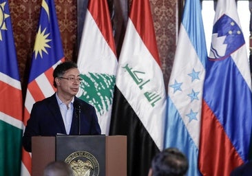 Petro agudiza su declive tras decir que a él no le manda «nadie que sea negro»