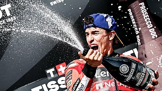 Marc Márquez suma otro doblete en Brno y se queda sin rivales