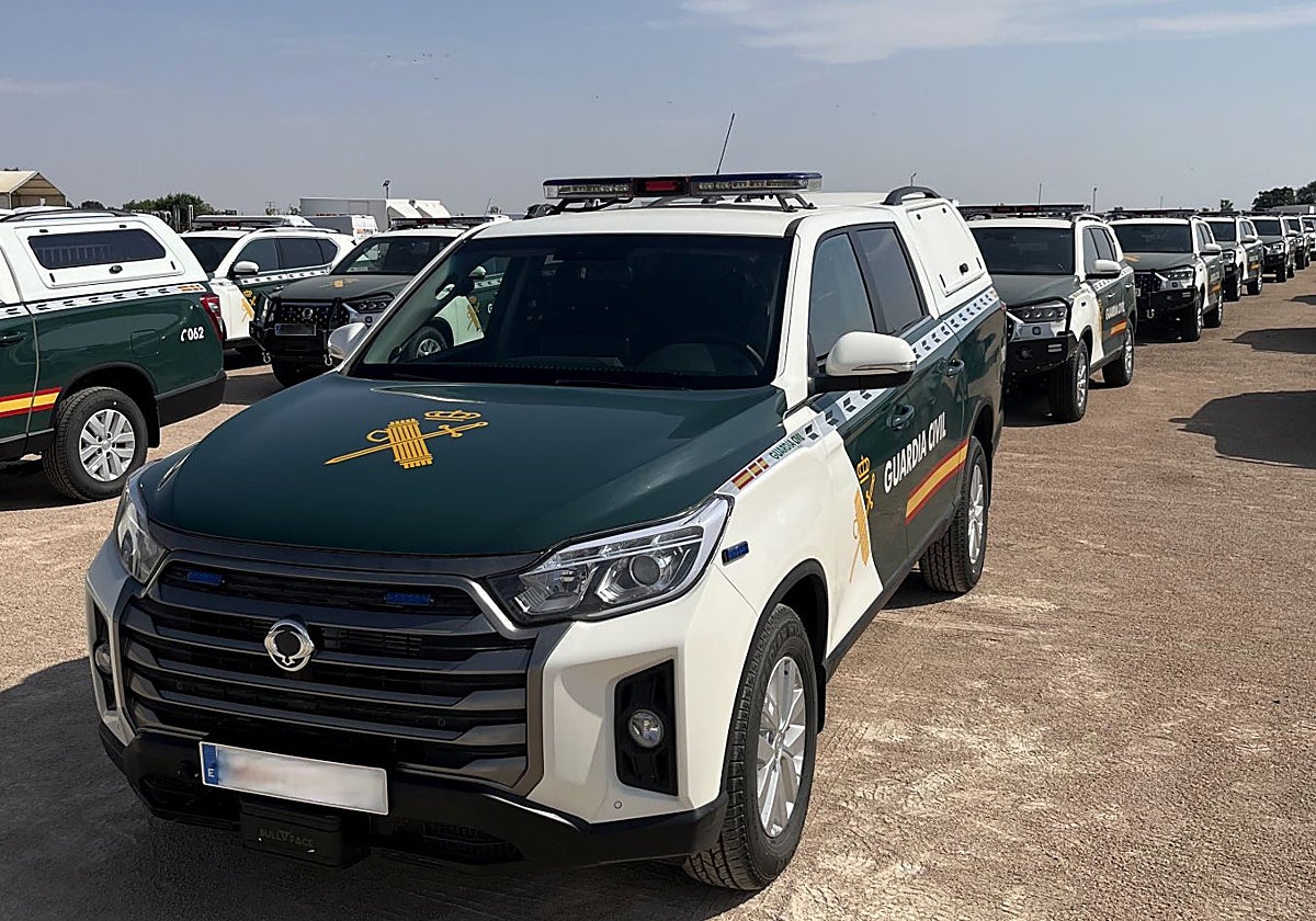 KGM entrega 72 Rexton y 14 Musso Sports a la Guardia Civil