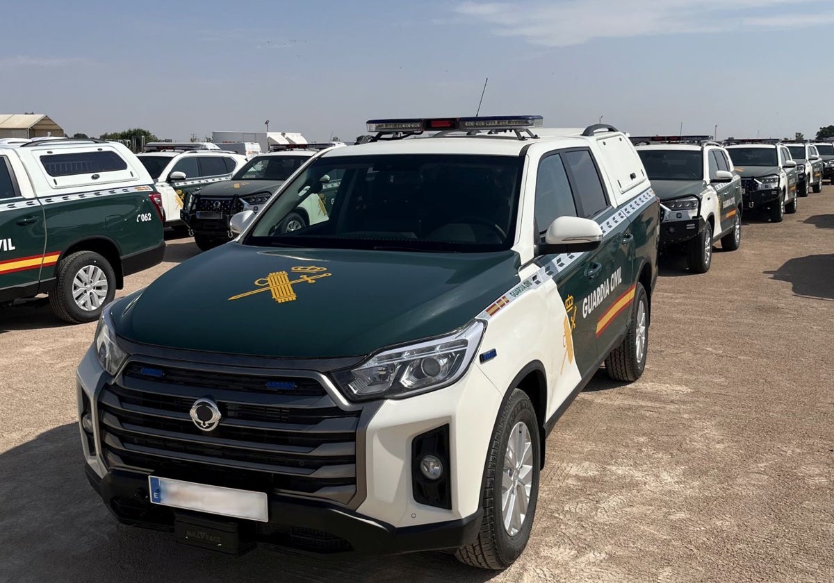 KGM delivers 72 Rexton and 14 Musso Sports to the Civil Guard
