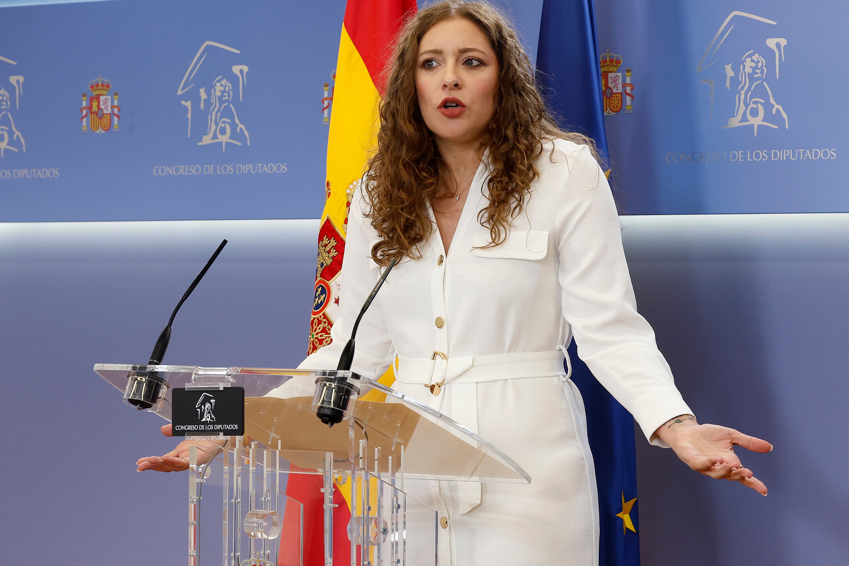 Ester Muñoz este lunes en una rueda de prensa en el Congreso.