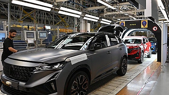 La industria española pierde el 25% de los empleos en los últimos 25 años