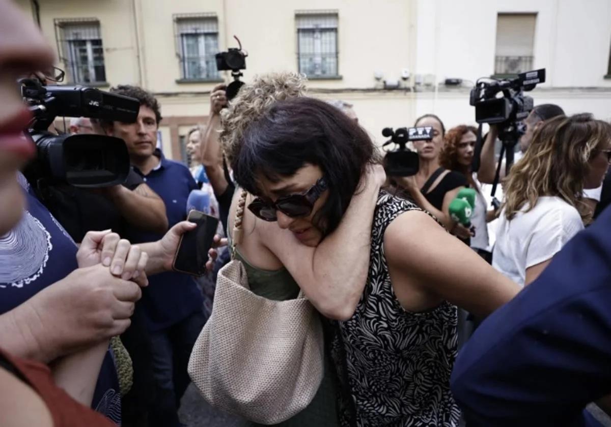 Juana Rivas a su llegada a la entrega de su hijo.