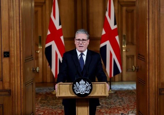 El primer ministro británico, Keir Starmer, durante la rueda de prensa de este martes.