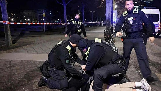 Presentan cargos contra el sirio que apuñaló a un turista vasco en Berlín