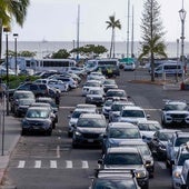 La policía dirige la evacuación en Hawái.