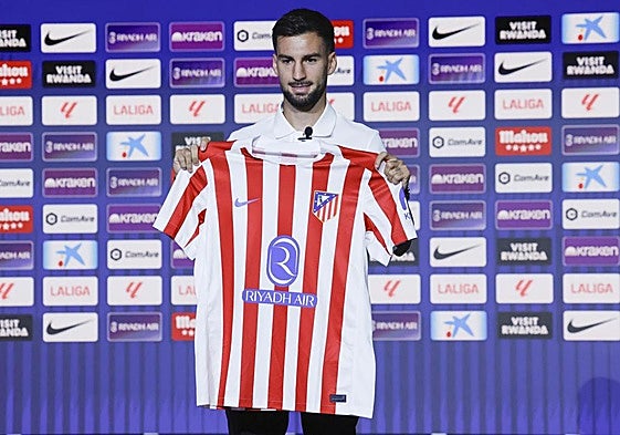 Álex Baena, fichaje estrella del Atlético para la próxima temporada.