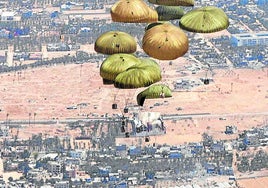Paquetes de comida enviada por España caen sobre Gaza.